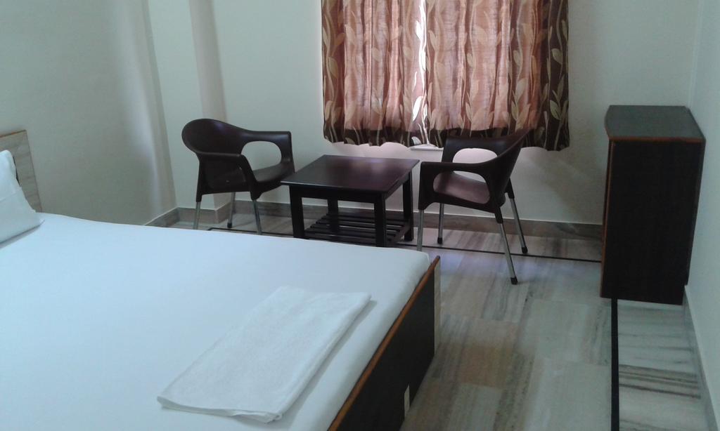 Madhav Guest House Jaipur Phòng bức ảnh
